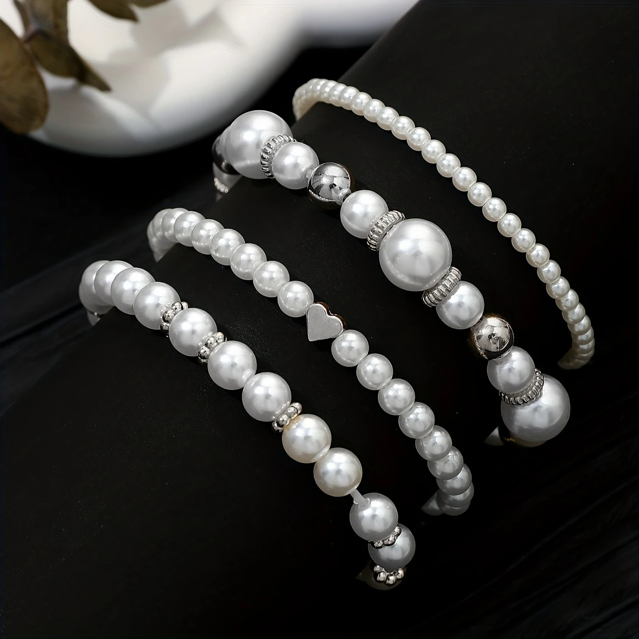 Maya Elegant Layered Pearl Bracelets l Sammen Mot Brystkreft